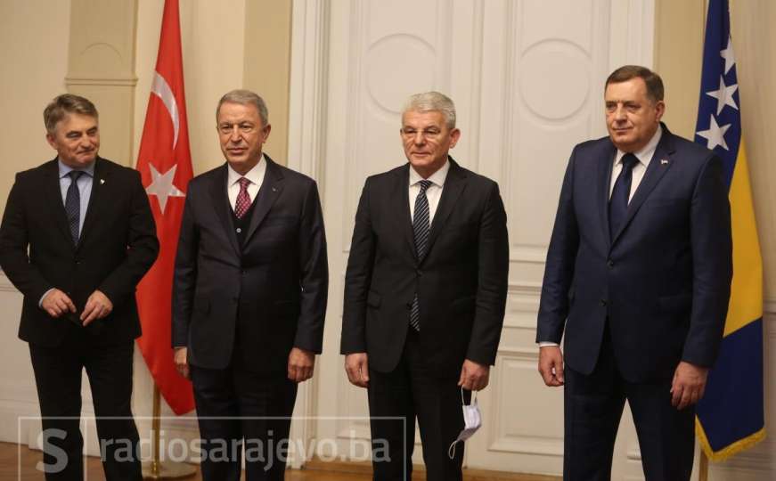 Ministar odbrane Turske stigao u Predsjedništvo BiH, dočekao ga i Dodik